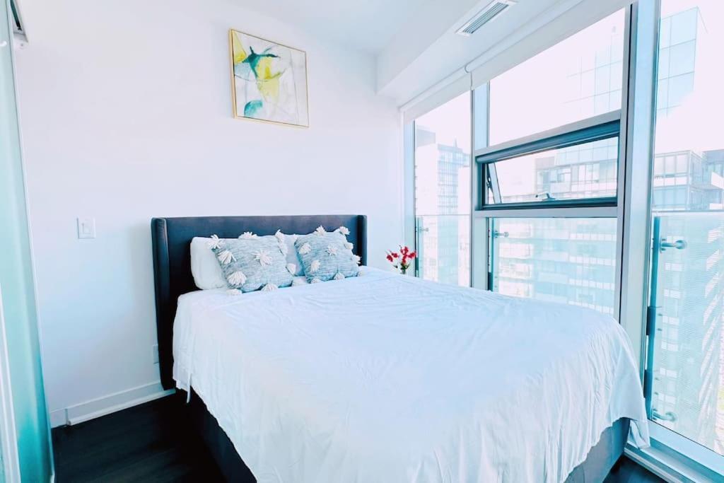 New Superior Lakeview Luxury 3-Bedroom Suite On 48 Floor Toronto Dış mekan fotoğraf