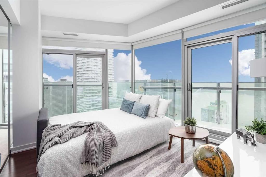 New Superior Lakeview Luxury 3-Bedroom Suite On 48 Floor Toronto Dış mekan fotoğraf