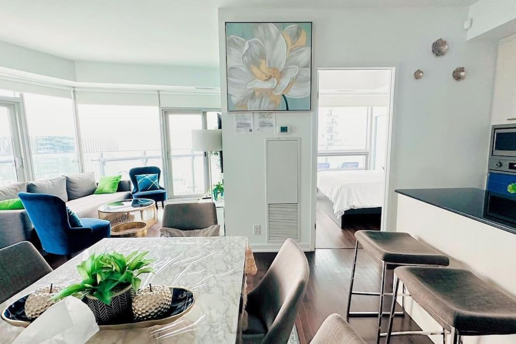 New Superior Lakeview Luxury 3-Bedroom Suite On 48 Floor Toronto Dış mekan fotoğraf