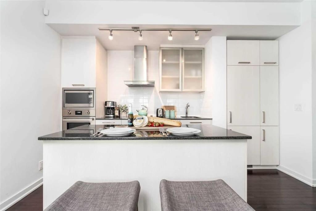 New Superior Lakeview Luxury 3-Bedroom Suite On 48 Floor Toronto Dış mekan fotoğraf