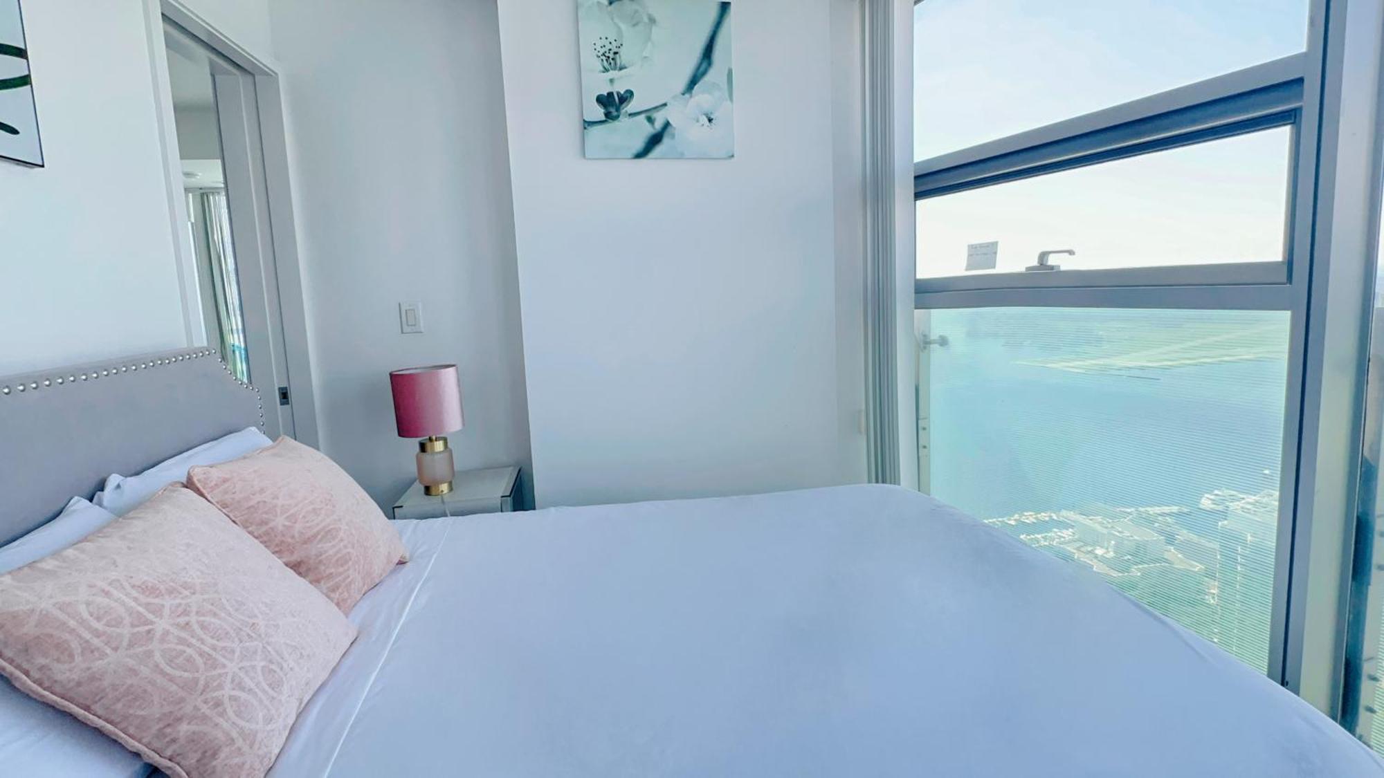 New Superior Lakeview Luxury 3-Bedroom Suite On 48 Floor Toronto Dış mekan fotoğraf